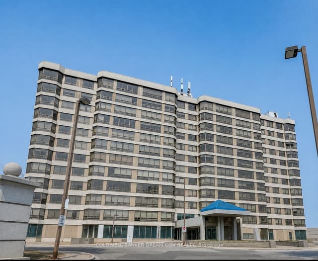 Condo Apartment at 310 Mill Street S 809, Brampton, ON L6Y 3B1