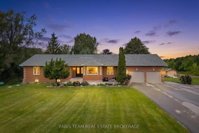 Detached at 5584 6th Line, New Tecumseth, ON L0G 1W0