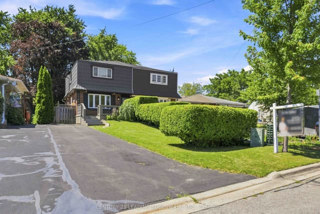 Semi-Detached at 1128 Valley Court N, Oshawa, ON L1J 3M5