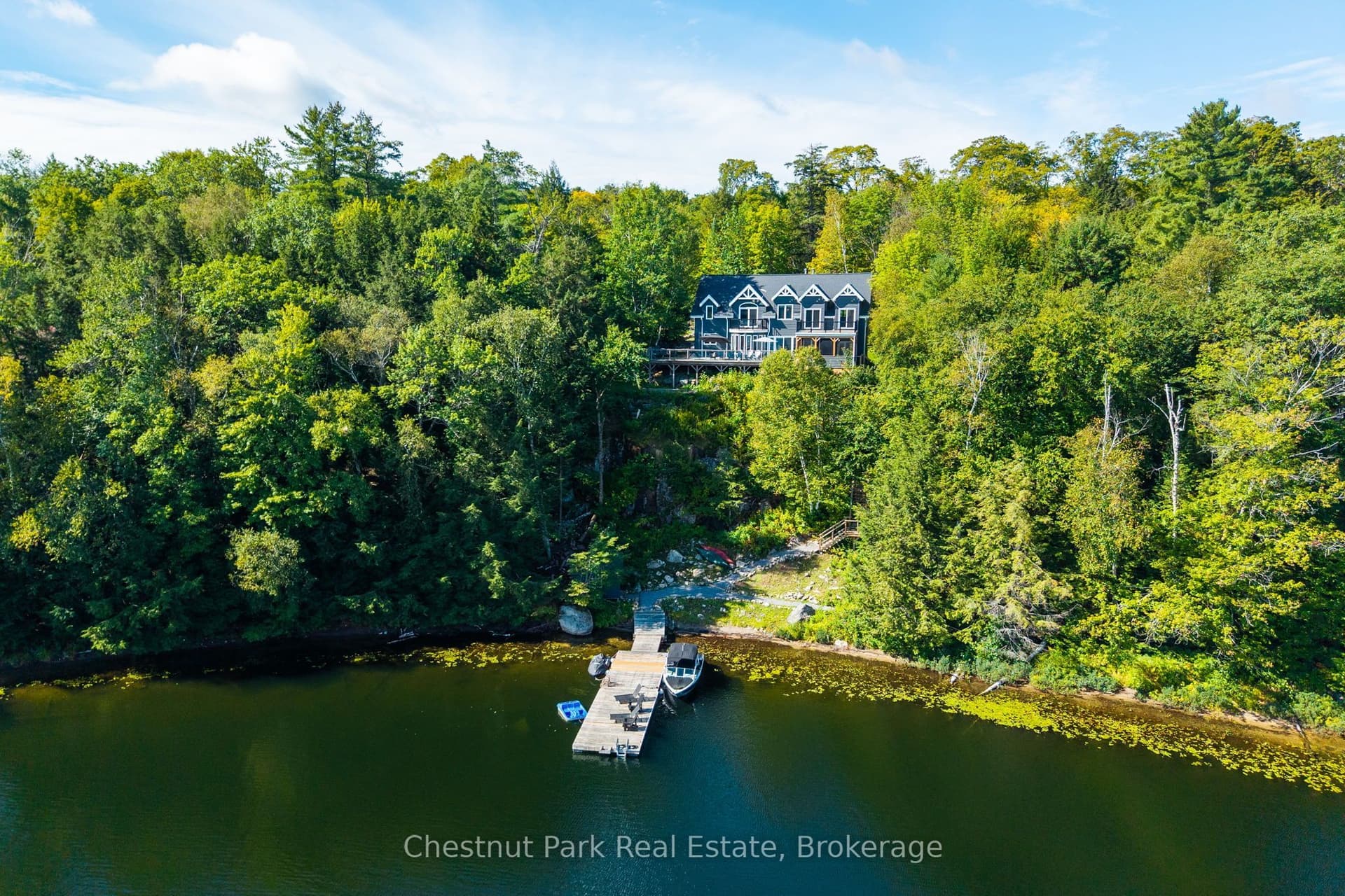 98 Woodland Dr