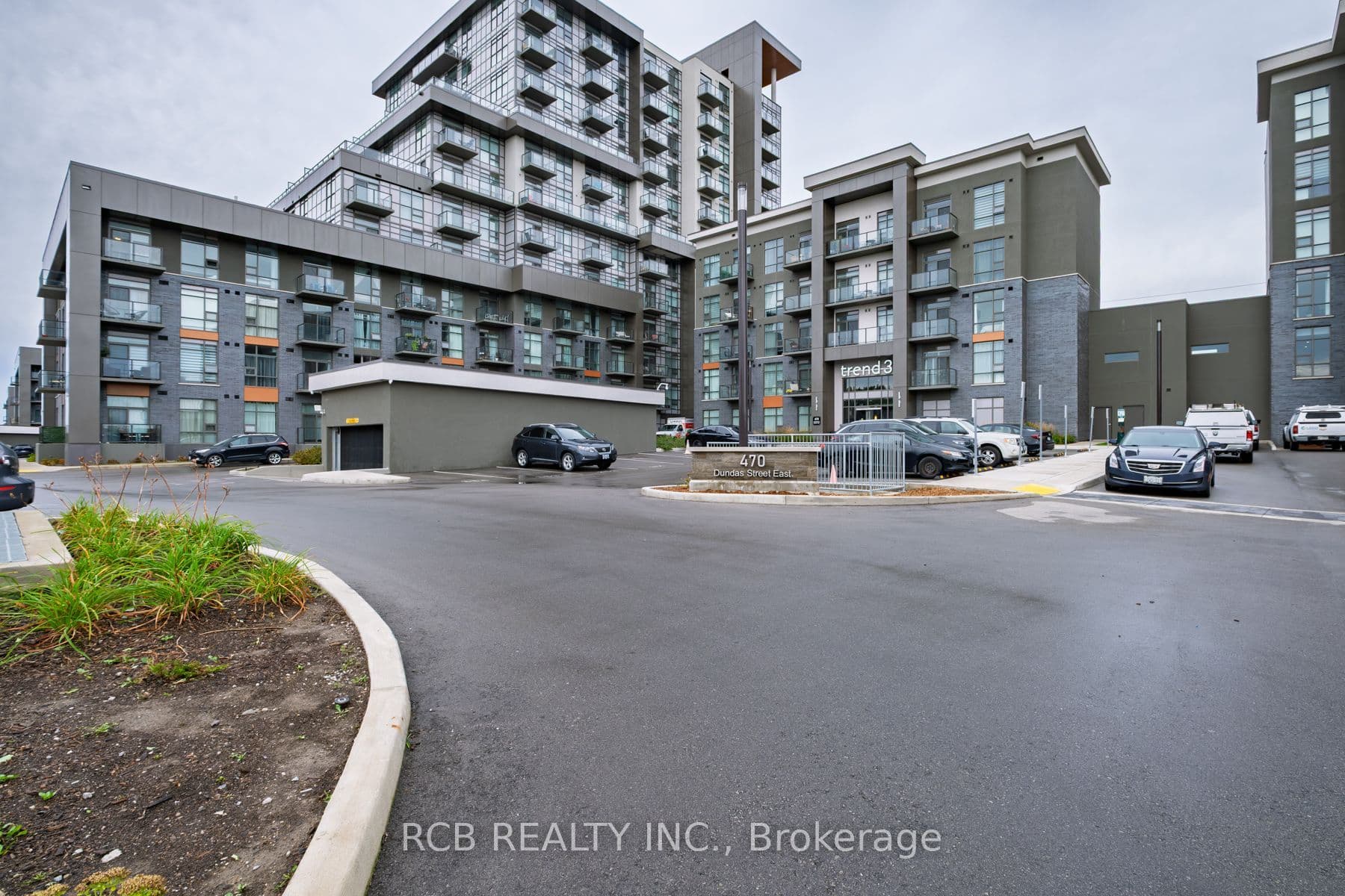 Suite 602 · Floor 6, Unit 602 · 470 Dundas St E