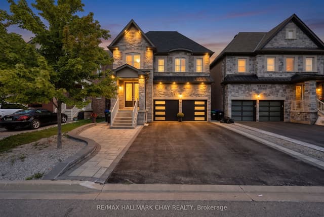 Detached at 35 Tyndall Drive, Bradford West Gwillimbury, ON L3Z 4G6