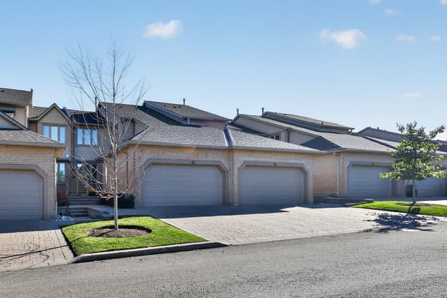 Condo Townhouse at 1725 The Chase 93, Mississauga, ON L5M 4N3
