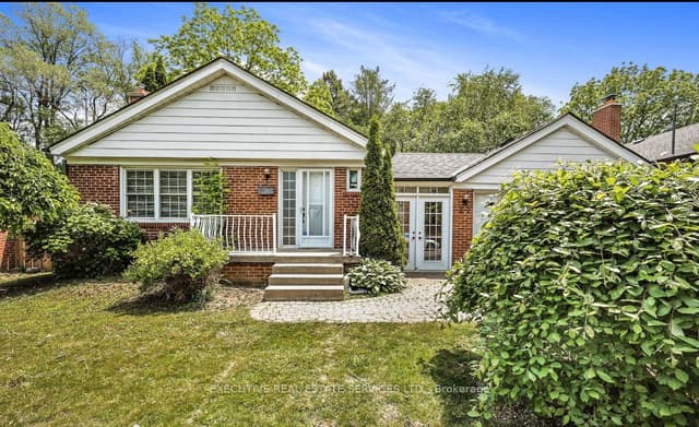 Detached at 17 Brinloor Boulevard, Toronto, ON M1M 1L3, Toronto E08