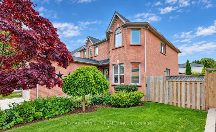 11 Peregrine Crescent