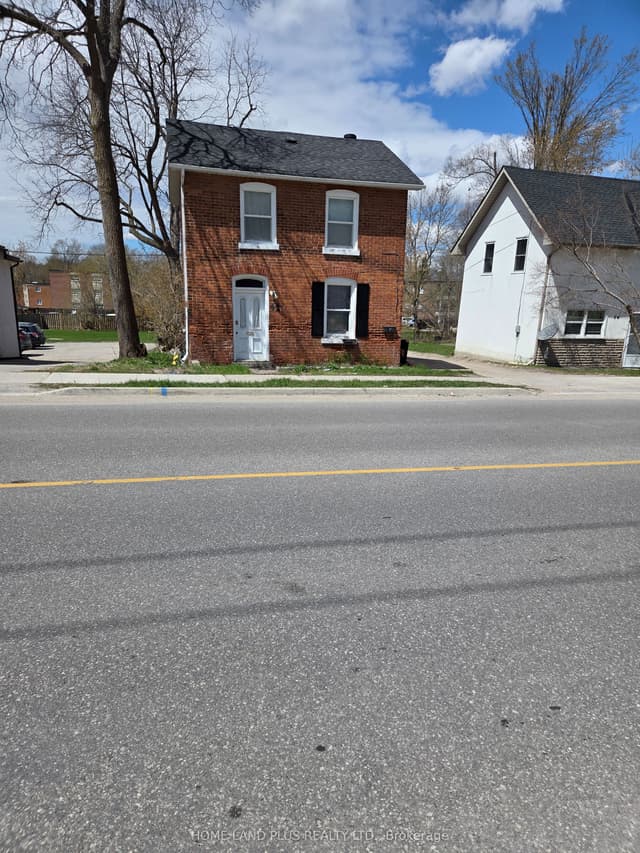 Duplex at 42 Penetang Street, Barrie, ON L4M 1V6