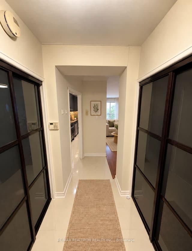 Condo Apartment at 2 Ridelle Avenue 106, Toronto, ON M6B 1H4, Toronto C04
