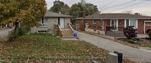Detached at 151 Collings Avenue, Bradford West Gwillimbury, ON L3Z 1V9
