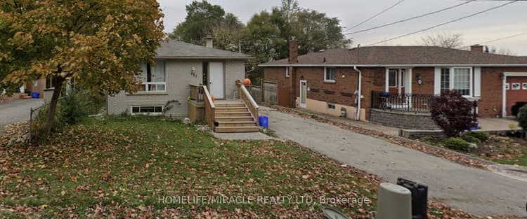 151 Collings Avenue