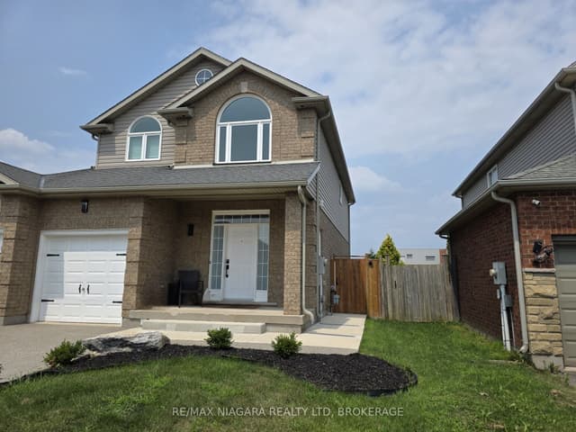 Detached at 8383 Heikoop Crescent Lower Level, Niagara Falls, ON L2H 3J7