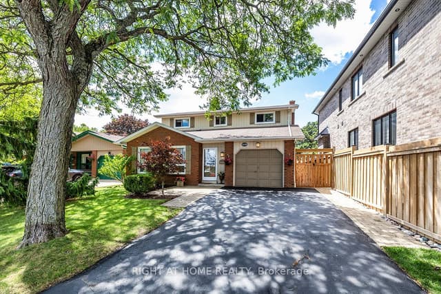 Detached at 1770 Spruce Hill Road, Pickering, ON L1V 1S4