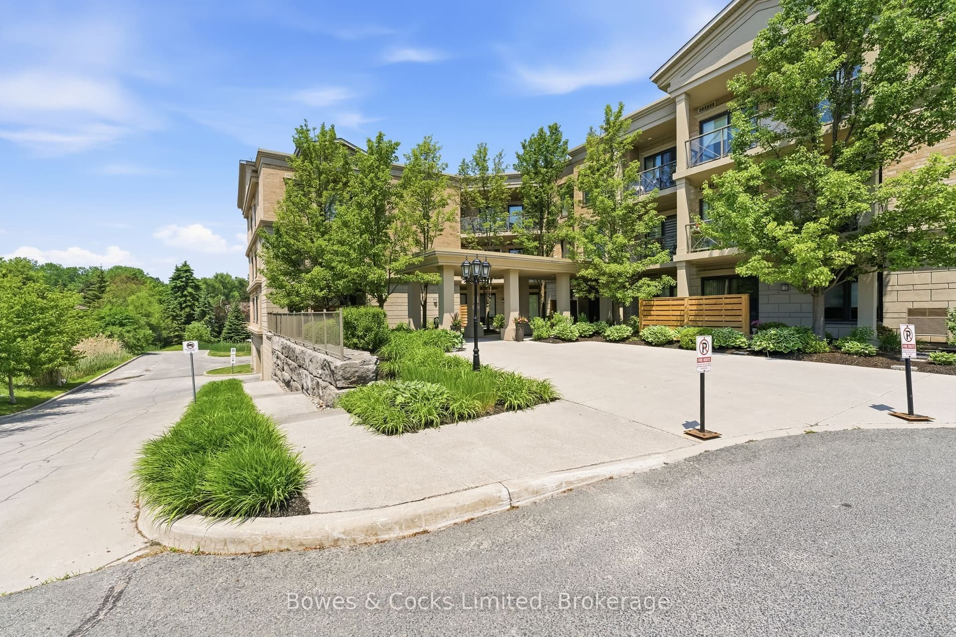 Suite 110 · Floor 1, Unit 110 · 869 Clonsilla Ave