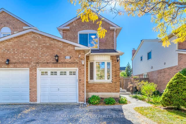 Link at 2070 Glenada Crescent, Oakville, ON L6H 4M2