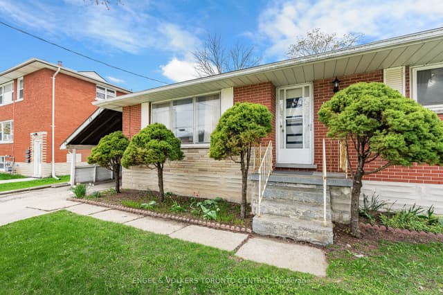 Detached at 113 Plymouth Road, Kitchener, ON N2G 3G7