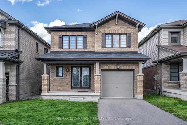 Detached at 32 Hedges Crescent, Hamilton, ON L8J 1X5