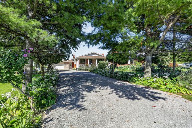 Detached at 840 East West Line, Niagara-on-the-Lake, ON L0S 1J0