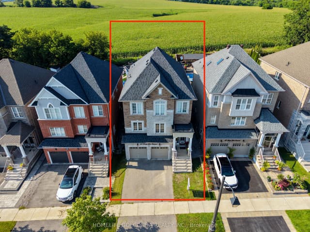 Detached at 40 Ridge Gate Crescent, East Gwillimbury, ON L0G 1M0
