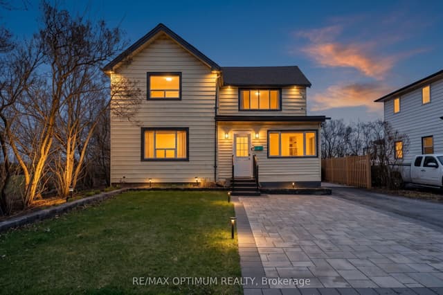 Detached at 1019 Beach Boulevard, Hamilton, ON L8H 6Z8