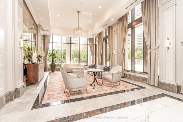 Condo Apartment at 30 Elm Drive W 3911, Mississauga, ON L5B 0N6