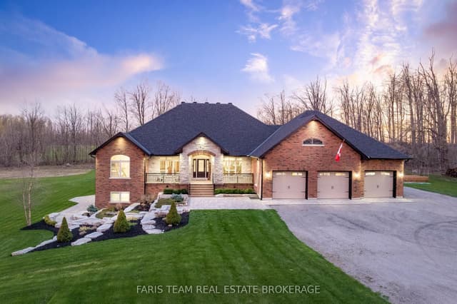 Detached at 1450 Line 3 N, Oro-Medonte, ON L0L 2L0