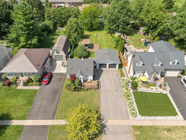 Detached at 642 PENNER Road, Niagara-on-the-Lake, ON L0S 1J0