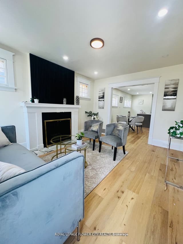 Detached at 346 Wharncliffe Road S, London South, ON N6J 2L8