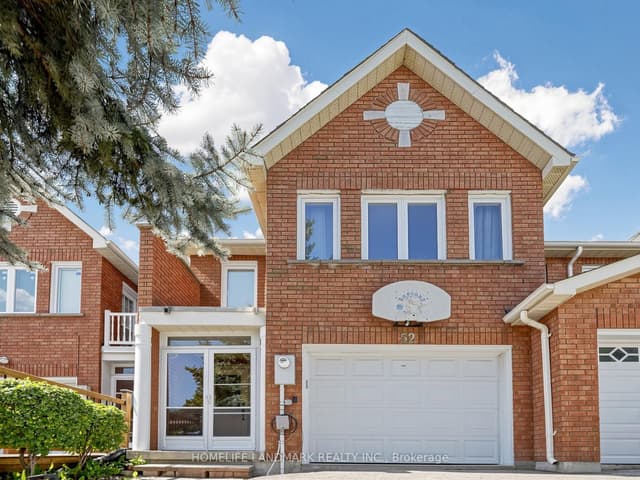 Att/Row/Townhouse at 52 Queensmill Court, Richmond Hill, ON L4B 1N3