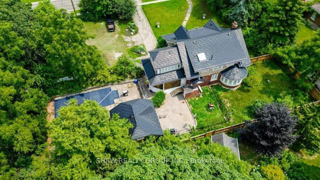 Detached at 2032 Coronation Boulevard, Cambridge, ON N3H 3S5