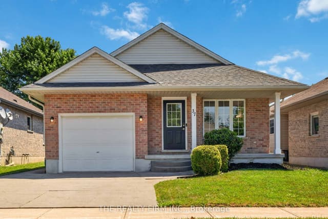 Detached at 37 LAKE MARGARET Trail, St. Thomas, ON N5R 6K7