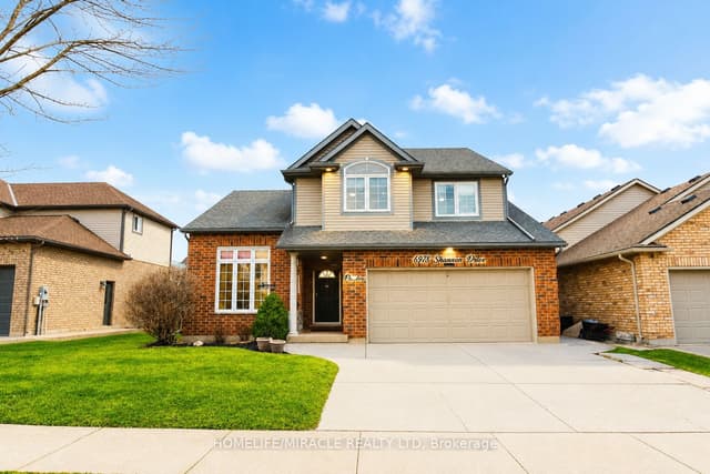 Detached at 6978 Shannon Drive, Niagara Falls, ON L2H 3N7