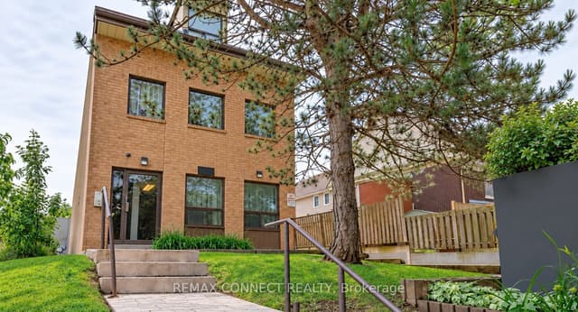 Condo Apartment at 4872 Valley Way 303, Niagara Falls, ON L2E 1W3