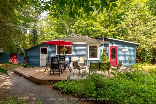 Detached at 72 Hoths Lane, Huntsville, ON P0B 1L0