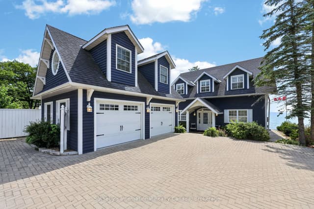 Detached at 10 Lundy Lane, Tiny, ON L0L 2J0