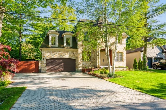 Detached at 64 Ravina Crescent, Hamilton, ON L9G 2E7