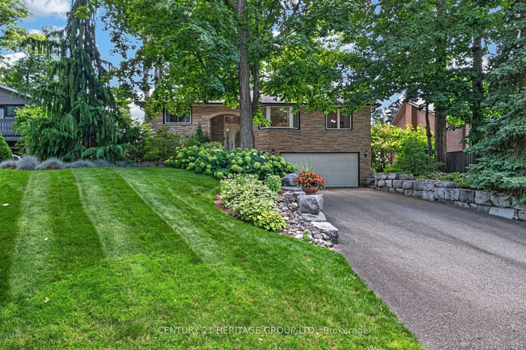 245 Corrie Crescent