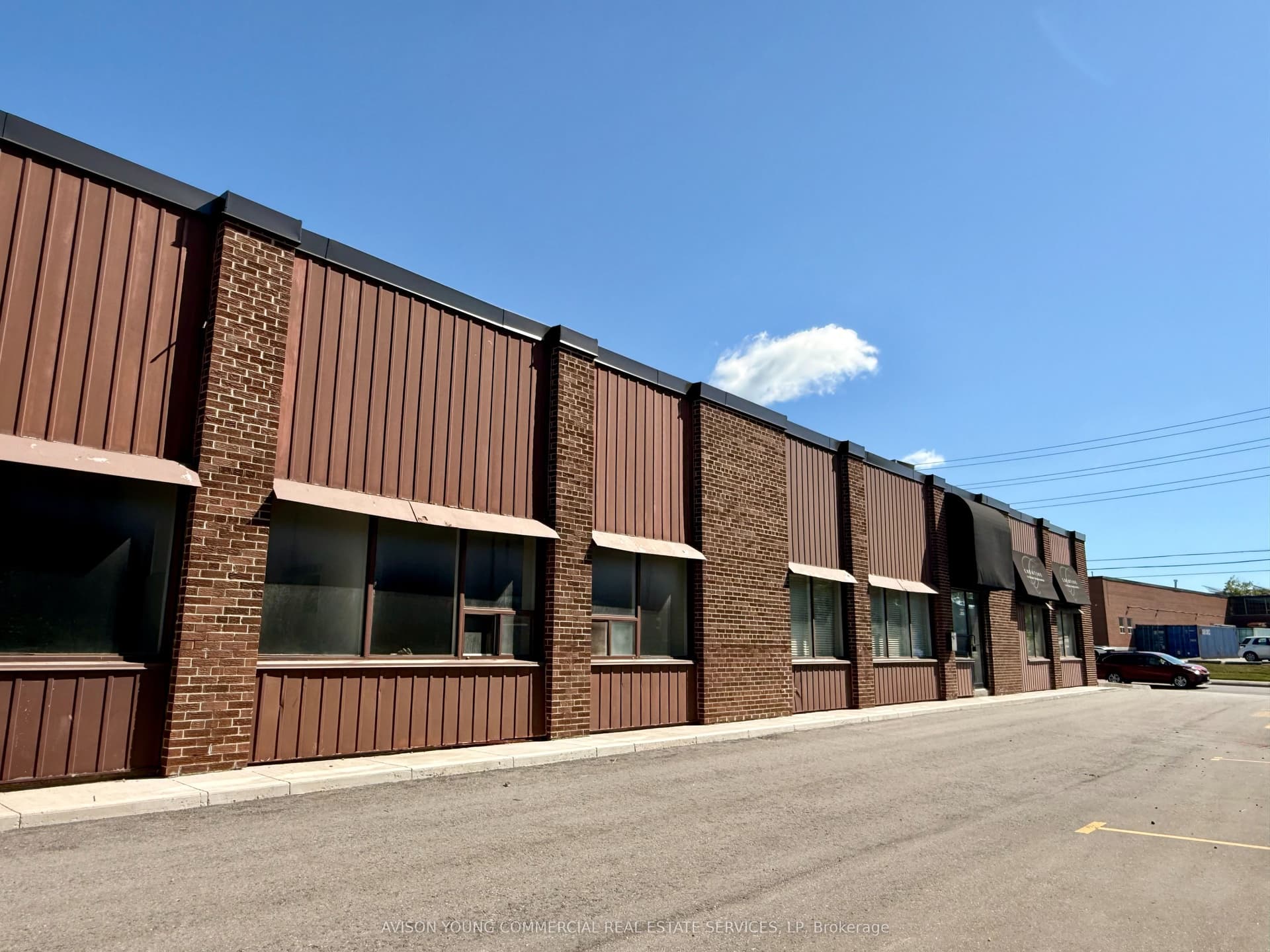 Unit 1B, Unit 1B · 350 Oakdale Rd