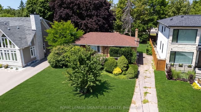 Detached at 1405 CONSTANCE Drive, Oakville, ON L6J 2T9