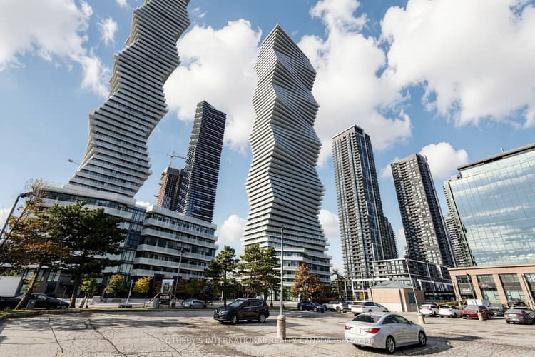 3900 Confederation Parkway
