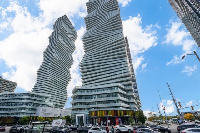 Condo Apartment at 3900 Confederation Parkway 2401, Mississauga, ON L5B 0M3