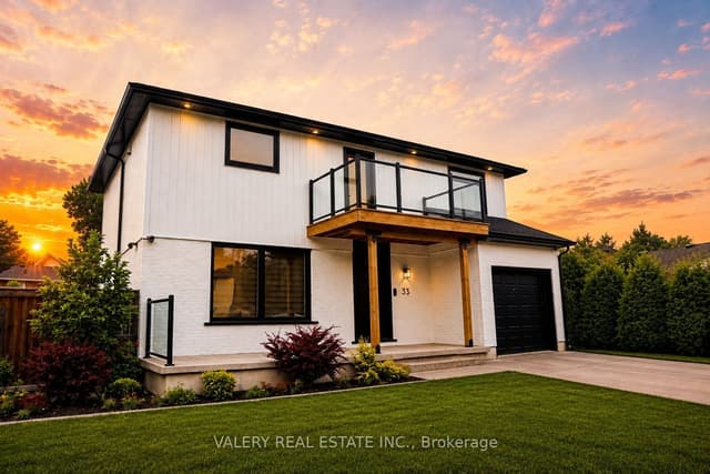 Detached at 33 Chilton Drive, Hamilton, ON L8J 1L4