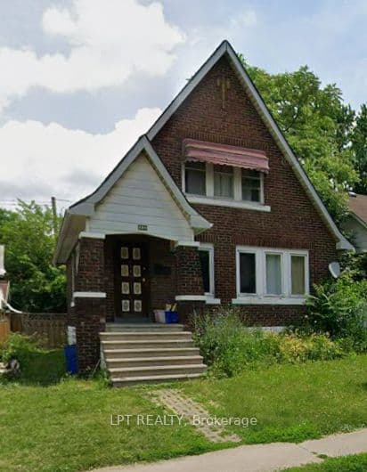 Detached at 916 Felix Avenue, Windsor, ON N9C 3L3
