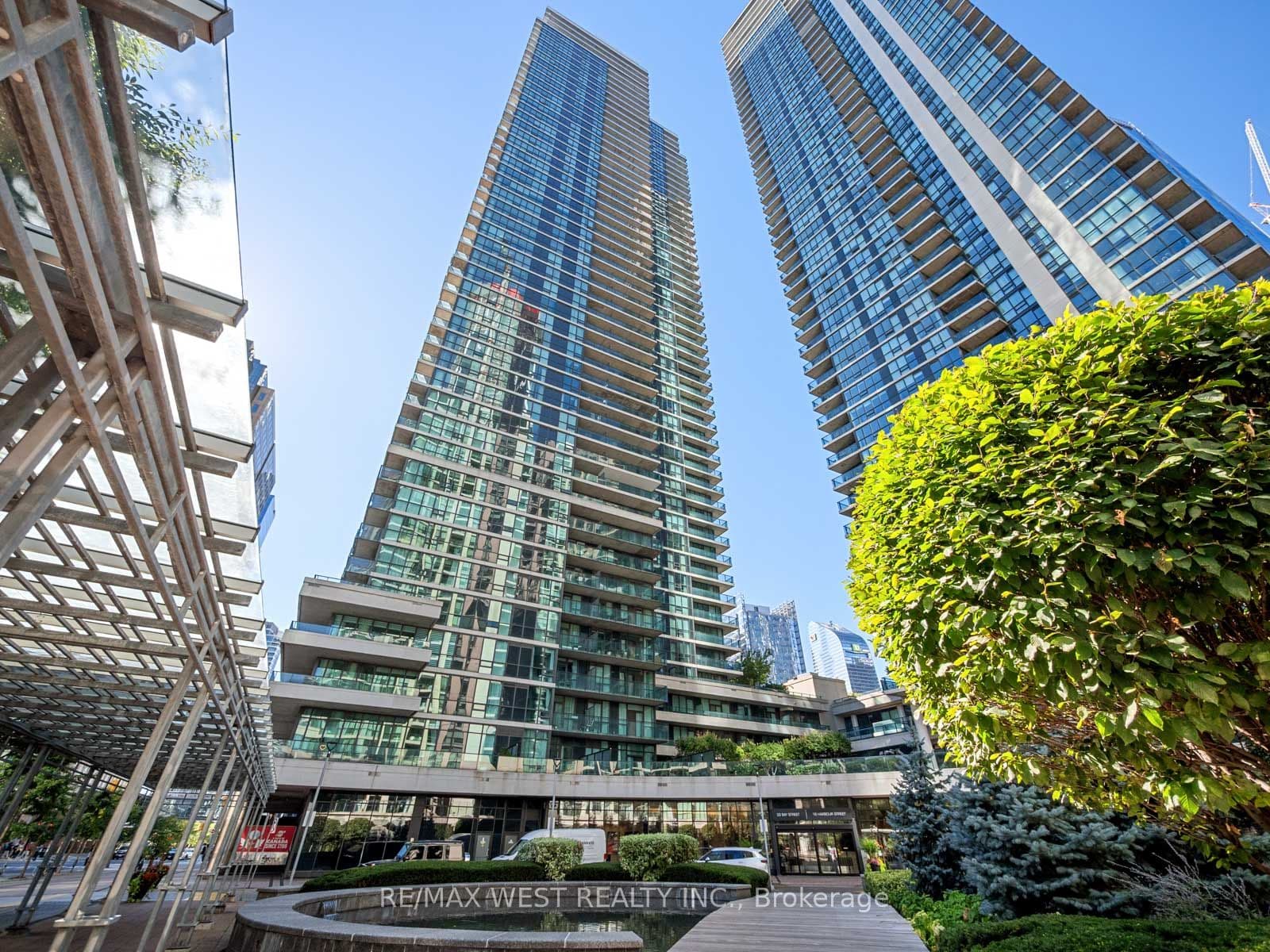Suite 3104 · Floor 31, Unit 3104 · 33 Bay St