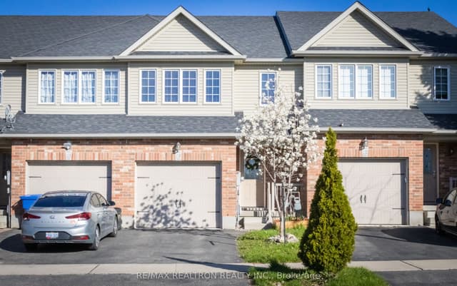 Att/Row/Townhouse at 130 Simmonds Drive, Guelph, ON L7A 0P3