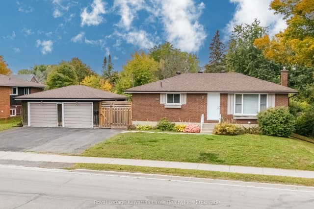 Detached at 115 Victoria Avenue N, Kawartha Lakes, ON K9V 4G9