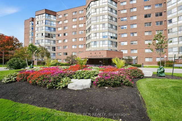 Condo Apartment at 5 Weldrick Road W 507, Richmond Hill, ON L4C 8S9