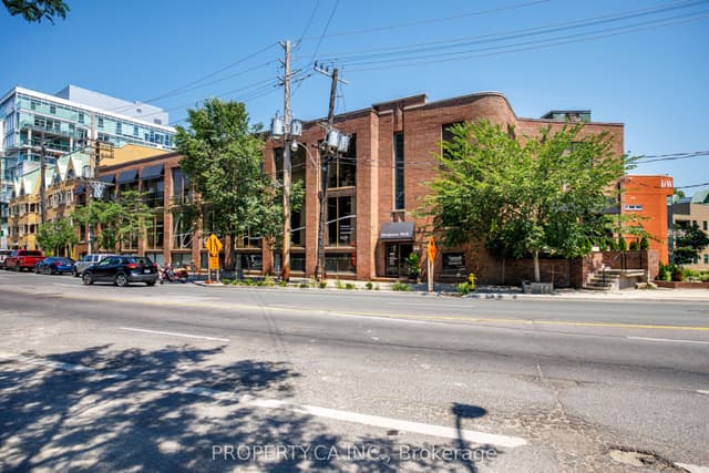 Office at 320 Davenport Road Unit 105, Toronto, ON M5R 0A8, Toronto C02