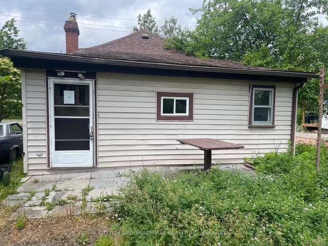 Detached at 192 Fruitland Road, Hamilton, ON L8E 5J7