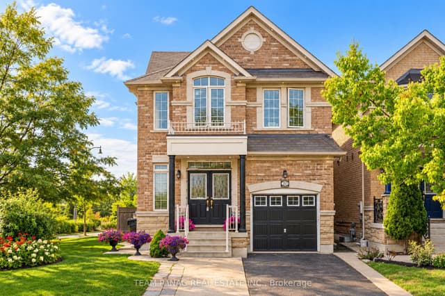 Detached at 20 Mission Ridge Trail, Brampton, ON L6P 3A2
