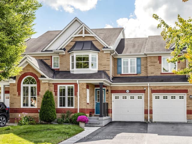 Att/Row/Townhouse at 203 Chilcott Crescent, Newmarket, ON L3X 3G6