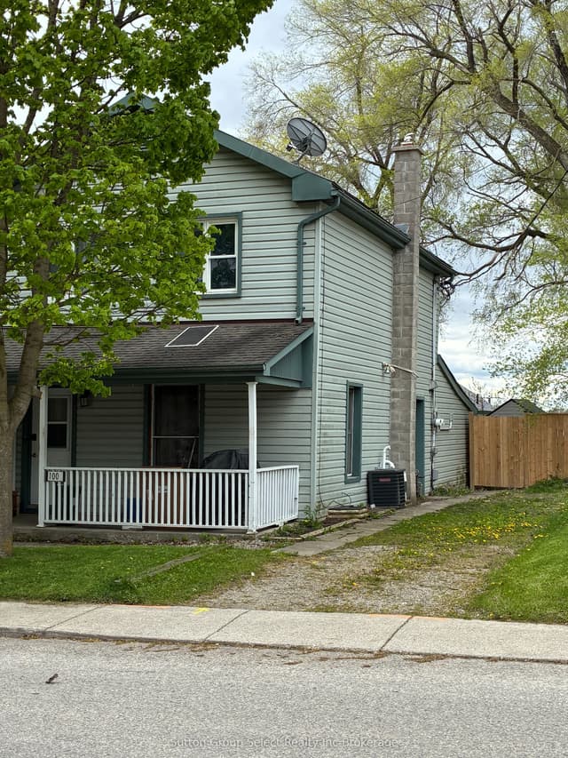 Duplex at 100 Finkle Street, Woodstock, ON N4S 3C8